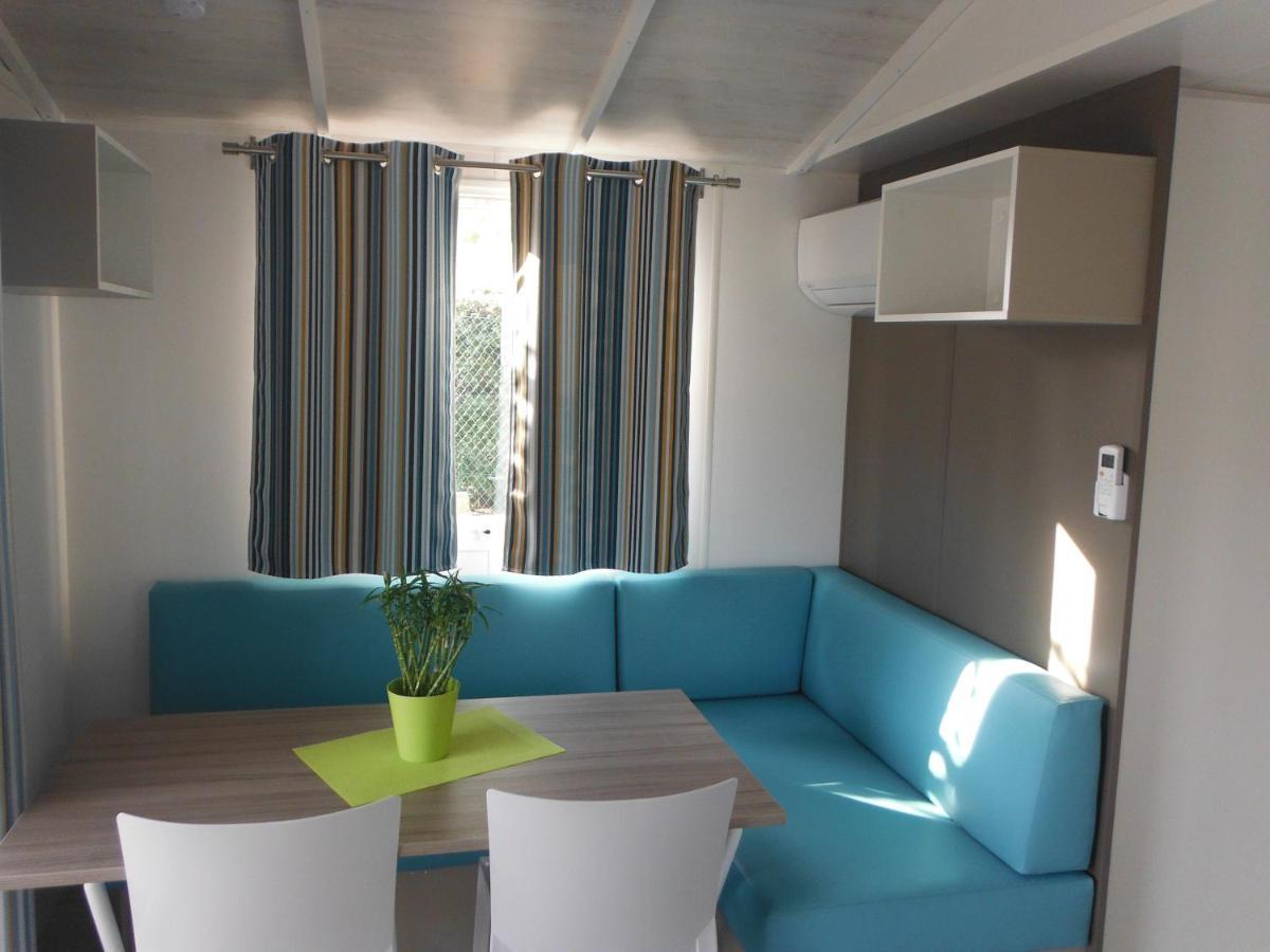 Camping L'Elephant Saint-Raphaël Buitenkant foto