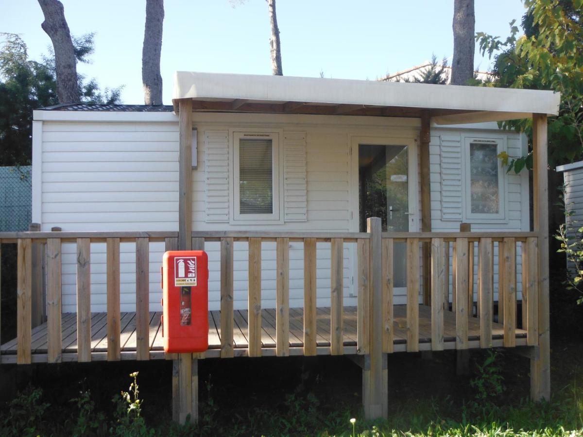 Camping L'Elephant Saint-Raphaël Buitenkant foto